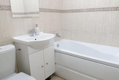 Apartament cu 4 camere semidecomandat în Drumul Taberei