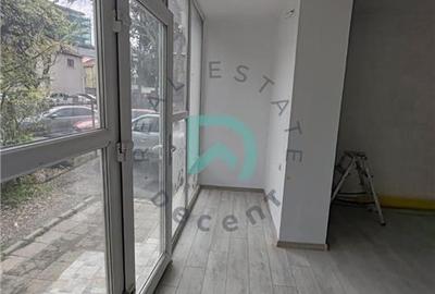 Spațiu comercial, de 60 mp, în Centrul Civic - 1