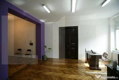 Apartament cu 5 camere decomandat în Central - 1