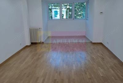Apartament cu 4 camere semidecomandat în Splaiul Unirii - 2