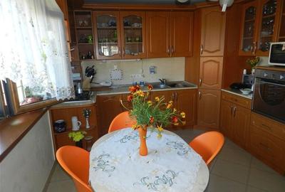 Casa de vanzare, 6 camere, teren 900 mp, Europa - 10