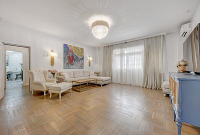 Apartament cu 4 camere semidecomandat, mobilat în Parcul Carol