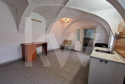 Spatiu comercial, 181mp, Centru Istoric Sibiu, 2 intrari stradale, comision 0% - 7