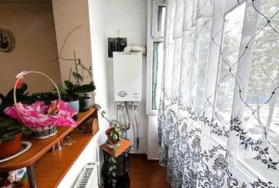 Apartament 2 camere etaj 2 zona centrala Str Pacii - 16