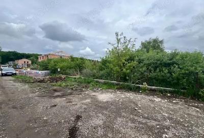 Casă cu 4 camere cu Teren 250 Mp în Livezeni