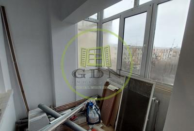 Apartament cu 3 camere decomandat în 1 Mai - 9