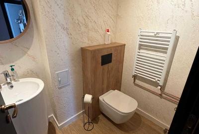 Apartament cu 3 camere semidecomandat în Central - 5