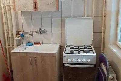 Garsonieră decomandată, mobilată în Calarași 4 - 2