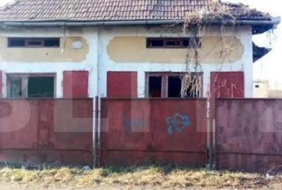 Casă cu 2 camere cu Teren 719 Mp în Central