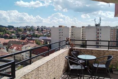 Apartament cu 3 camere în Central - 1