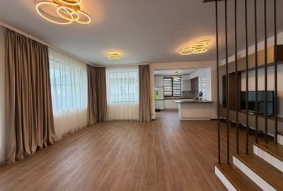 Casă individuală cu 5 camere cu Teren 300 Mp în Tunari - 1