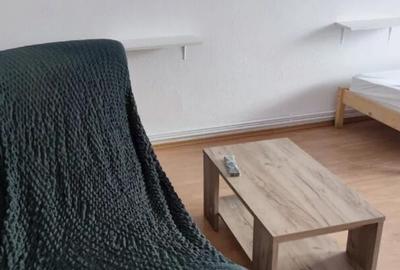 Apartament 3 camere, decomandat - zona Astra - 1