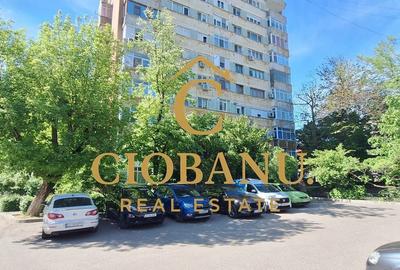 Apartament cu 3 camere semidecomandat în George Enescu