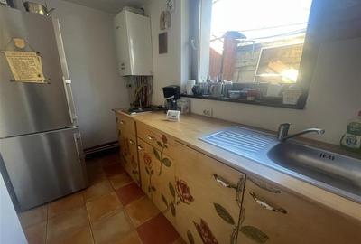 Casa 3 camere balcon si curte zona Bld Milea Casa 3 camere balcon si curte zona Bld Milea - 9