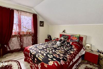 Casă cu 5 camere cu Teren 3000 Mp în Budești - 1