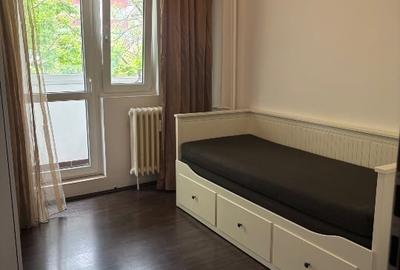 Apartament cu 4 camere semidecomandat, mobilat în Tineretului - 4