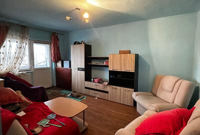 Apartament cu 2 camere decomandat în Poarta 6 - 1