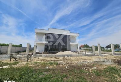 Casă cu 4 camere în 1 Decembrie