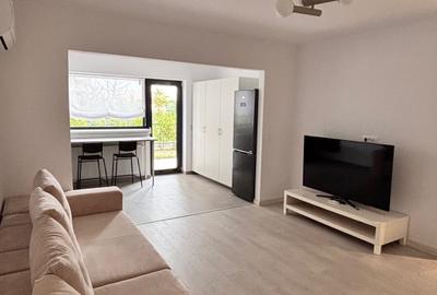 Apartament cu 2 camere decomandat în Titan