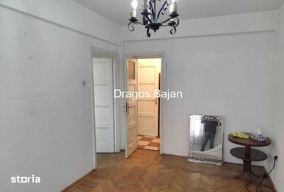 Apartament cu 2 camere în Romană