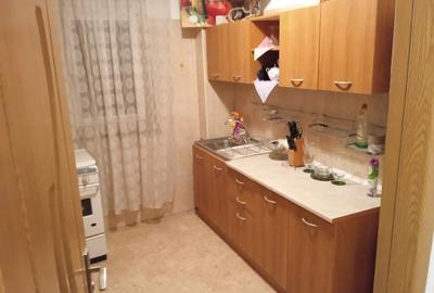 Vand apartament cu 2 camere, central, Corabia Olt - 2