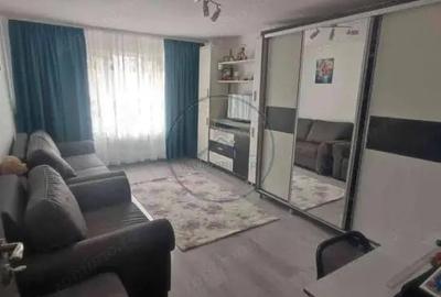 Apartament cu 2 camere decomandat în Independenței - 2