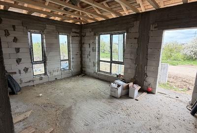 Casă cu 3 camere cu Teren 300 Mp în Central - 6