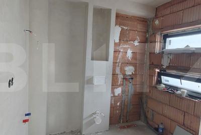 Casă cu 3 camere cu Teren 200 Mp în Central