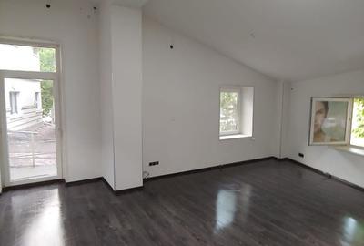 Zona Eminescu Dacia S+P+1+M  290 mp utili zona de birouri - 12