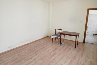 Casă individuală cu 5 camere în Abator