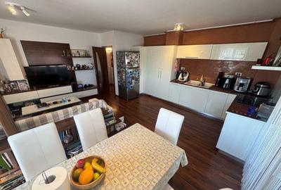 Apartament 3 camere decomandat zona Euromaterna