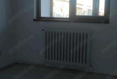 Inchiriez apartament cu 4 camere in Iasi - 1