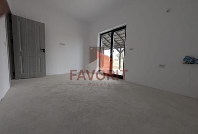 Casa individuala | Parter + Etaj | Asfalt | Toate utilitatile | - 13