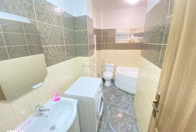 Apartament cu 3 camere decomandat în Rahova - 3