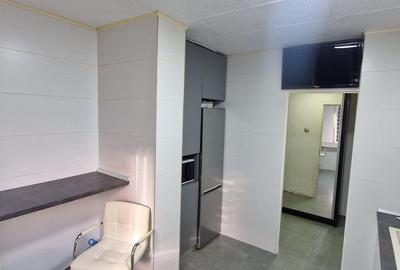 Apartament cu 3 camere decomandat în Valea Oltului - 16