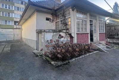 Casă individuală cu 2 camere cu Canalizare în Astra