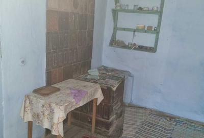 Casă cu 3 camere în Mereșești - 3