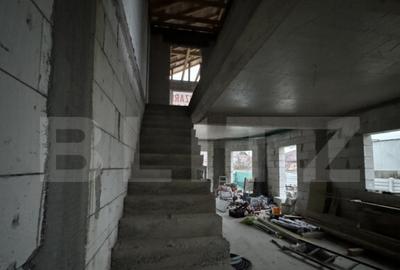 Casa la rosu, cu 4 camere, 145 mp utili, 356 mp teren, zona - 1