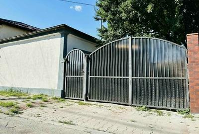 Casă cu 3 camere în Exterior Vest - 1