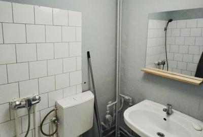 Garsonieră decomandată, mobilată în Fabric - 3