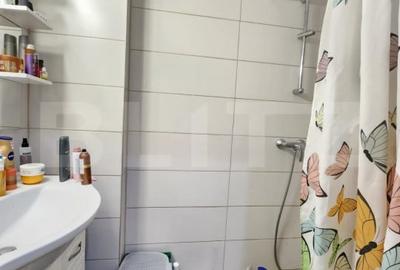 Apartament cu 3 camere, 72 mp, zona Tractorul - 8