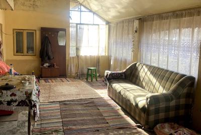 Casă cu 4 camere în Crivăț - 3