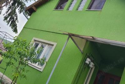 Casă cu Teren 1000 Mp în Central - 2