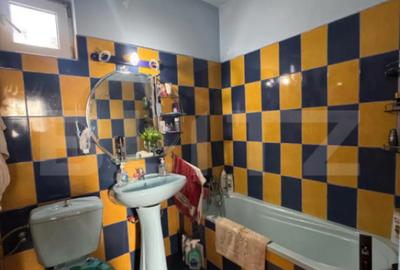 Casă cu 4 camere cu Teren 900 Mp în Central - 1