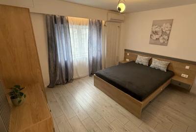 Unirii,Piata Alba Iulia,,et.4/10, DECOMANDAT,Amenajat,centrala,mobilat utilat