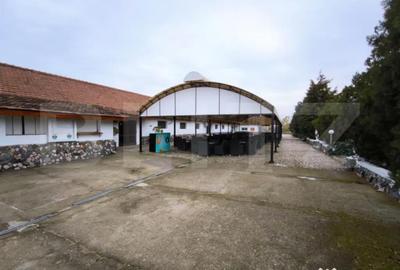 Spațiu comercial, de 1,600 mp, în Central - 16