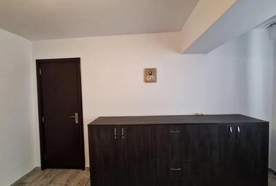 Apartament cu 2 camere semidecomandat, mobilat în Apărătorii Patriei - 2