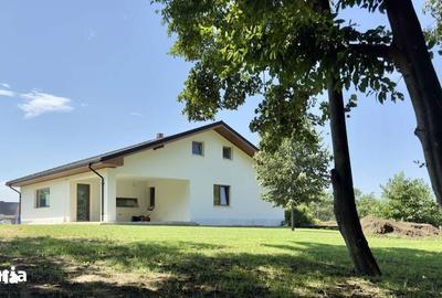Casă cu 4 camere cu Teren 1000 Mp în Bârnova - 16
