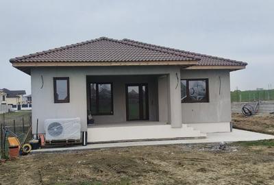 Casă cu 3 camere în Central - 1
