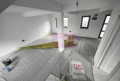 Casă individuală cu 4 camere cu Canalizare în Est - 58